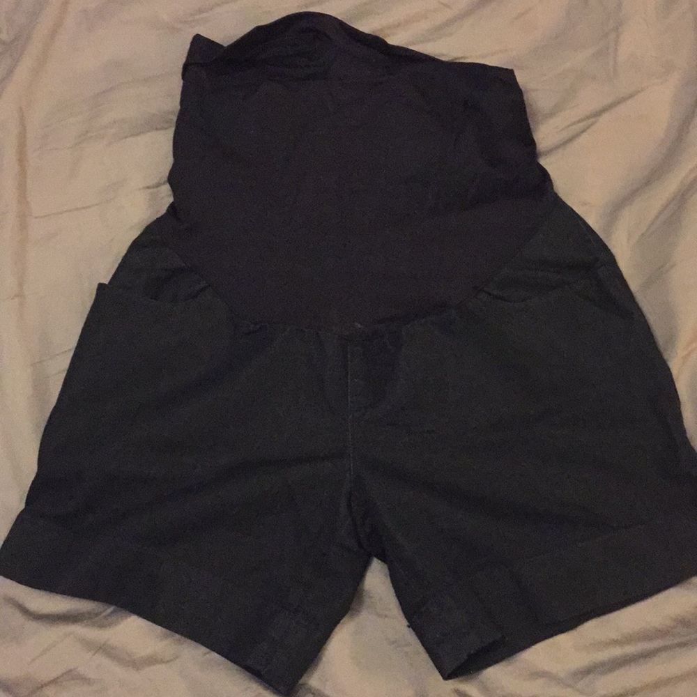 Maternity shorts